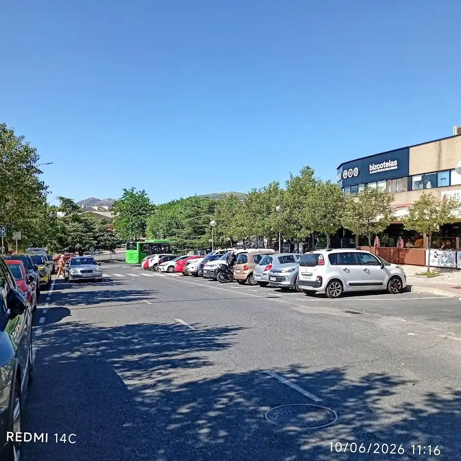 Parkplatz von Wohnung zum Verkauf in San Lorenzo de El Escorial mit Heizung und Abstellraum