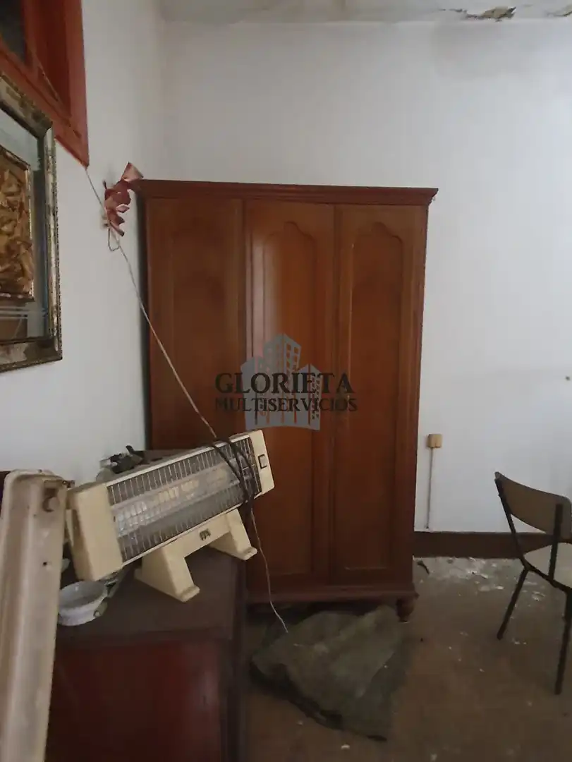 Dormitori de Casa adosada en venda en Vigo  amb Calefacció, Terrassa i Traster