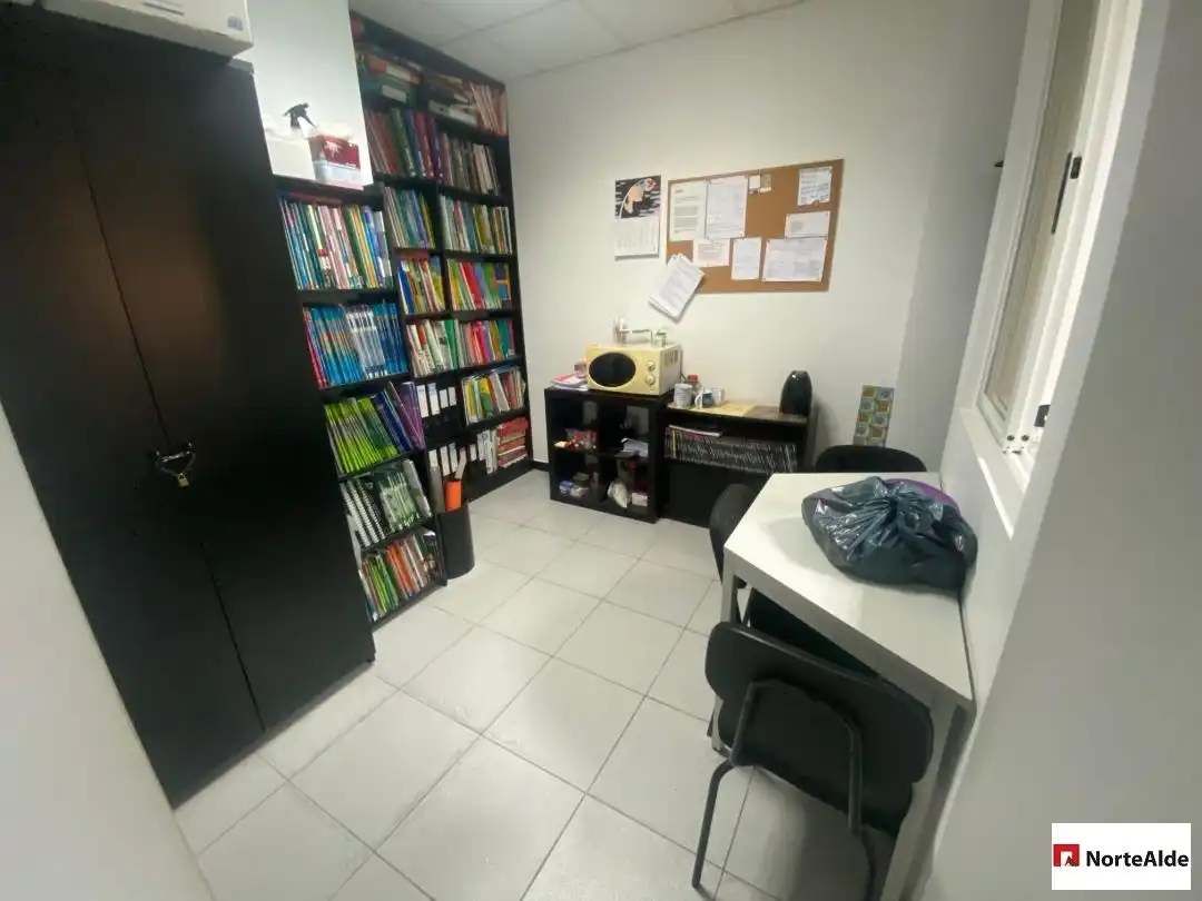Local comercial en venda a Centro Urbano - Hirigunea, imagen 13