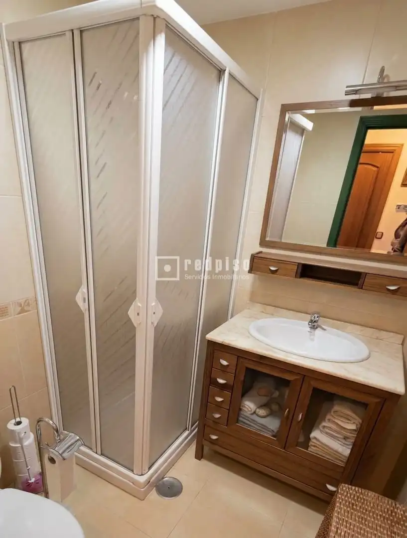 Badezimmer von Wohnung zum Verkauf in Madrid mit Klimaanlage, Heizung und Parkett