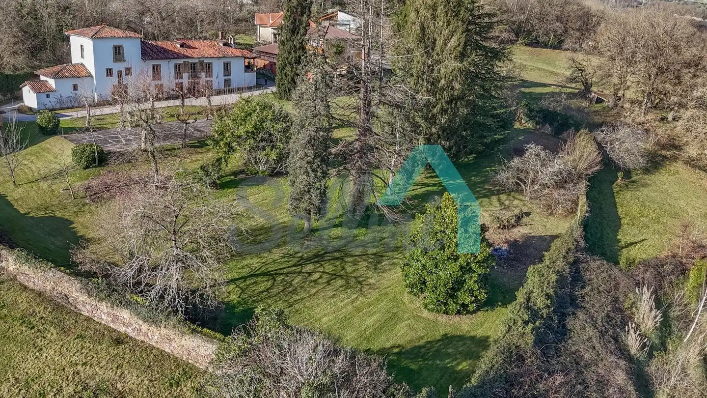 Casa o chalet en venta en Oviedo  con Jardín privado y Balcón