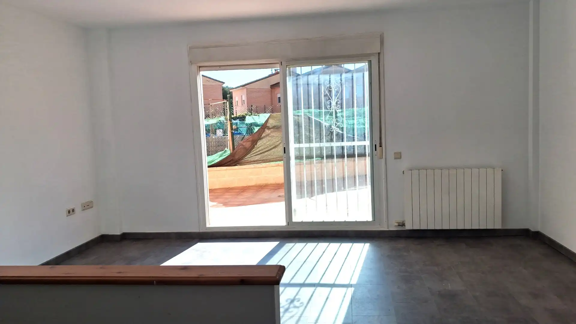 Casa adosada en venta en Calle Hispanidad