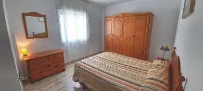 Dormitori de Apartament de lloguer en Córdoba amb Aire condicionat, Calefacció i Traster