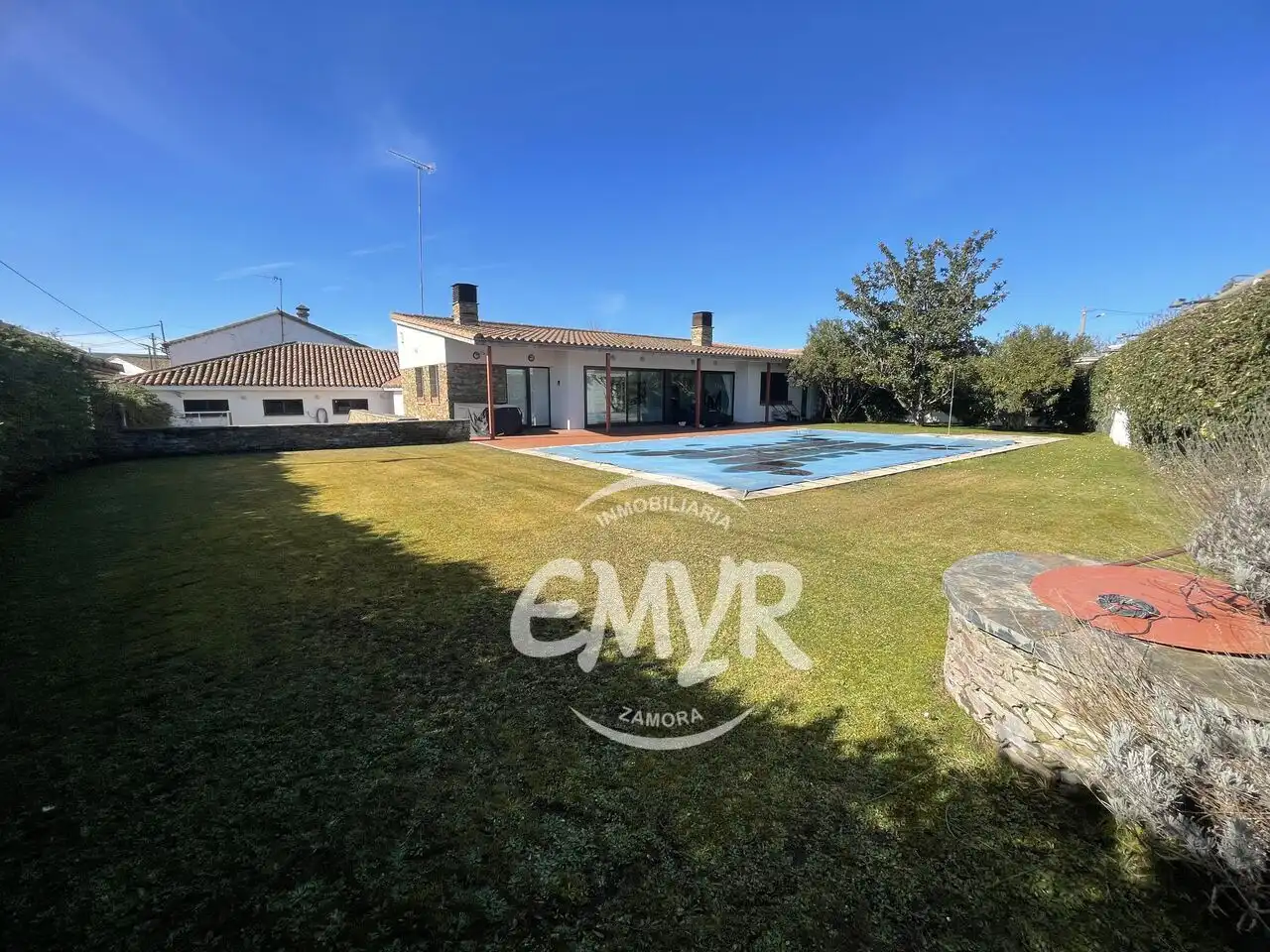 Houses for sale in Calle Vereda, Pozuelo de Tábara