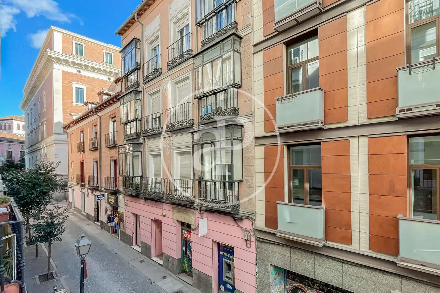Vista exterior de Pis en venda en Madrid amb Aire condicionat, Calefacció i Moblat