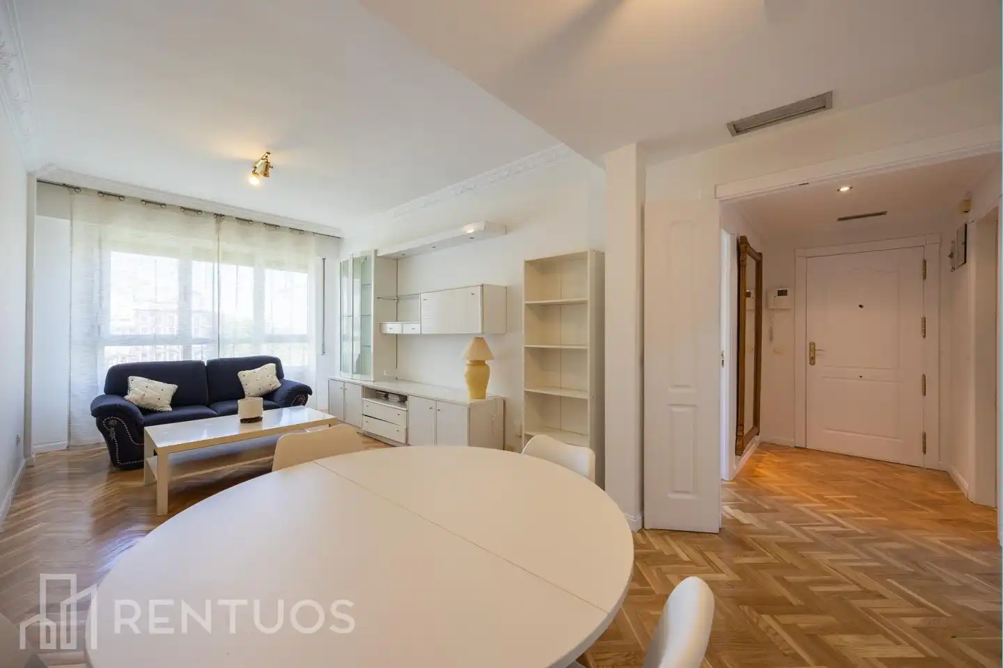 Sala de estar de Piso de alquiler en Madrid con Aire acondicionado, Parquet y Amueblado