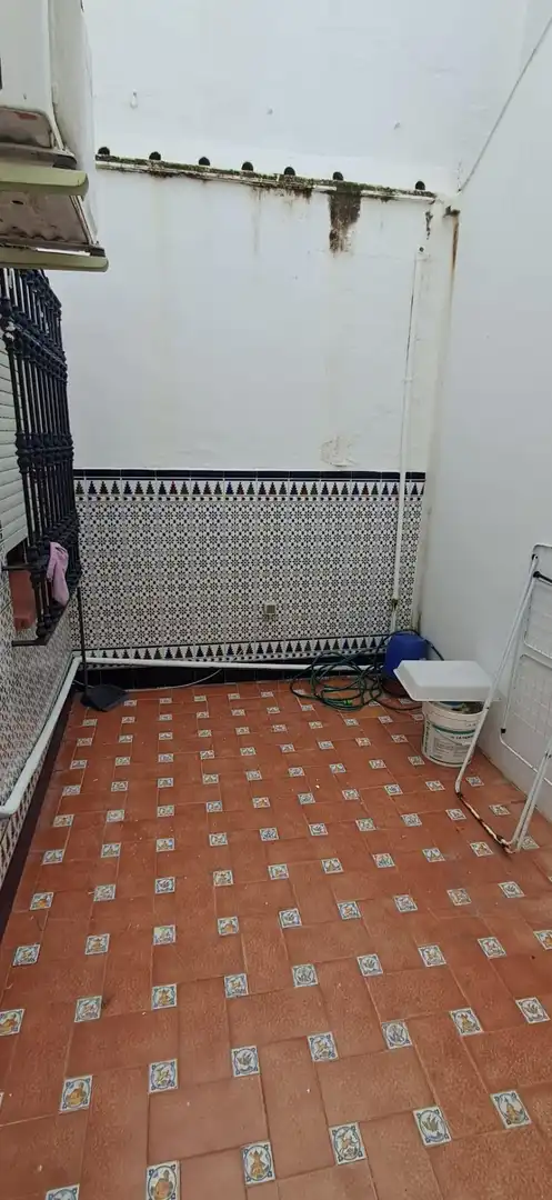 Bathroom of Flat for rent in Utrera  with Air Conditioner and Balcony
