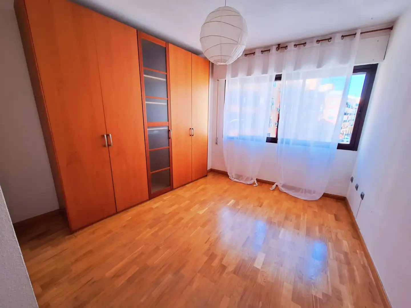 Habitación de Piso de alquiler en Madrid con Aire acondicionado, Calefacción y Parquet