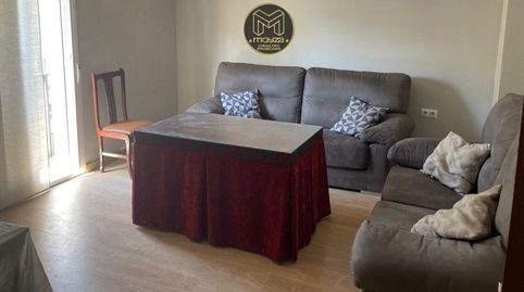 Piso en venta en Torredonjimeno, 5 dormitorios.