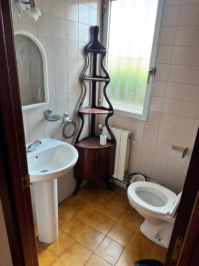 Bathroom of Detached homes for sale in Getafe  with Air Conditioner and Heating