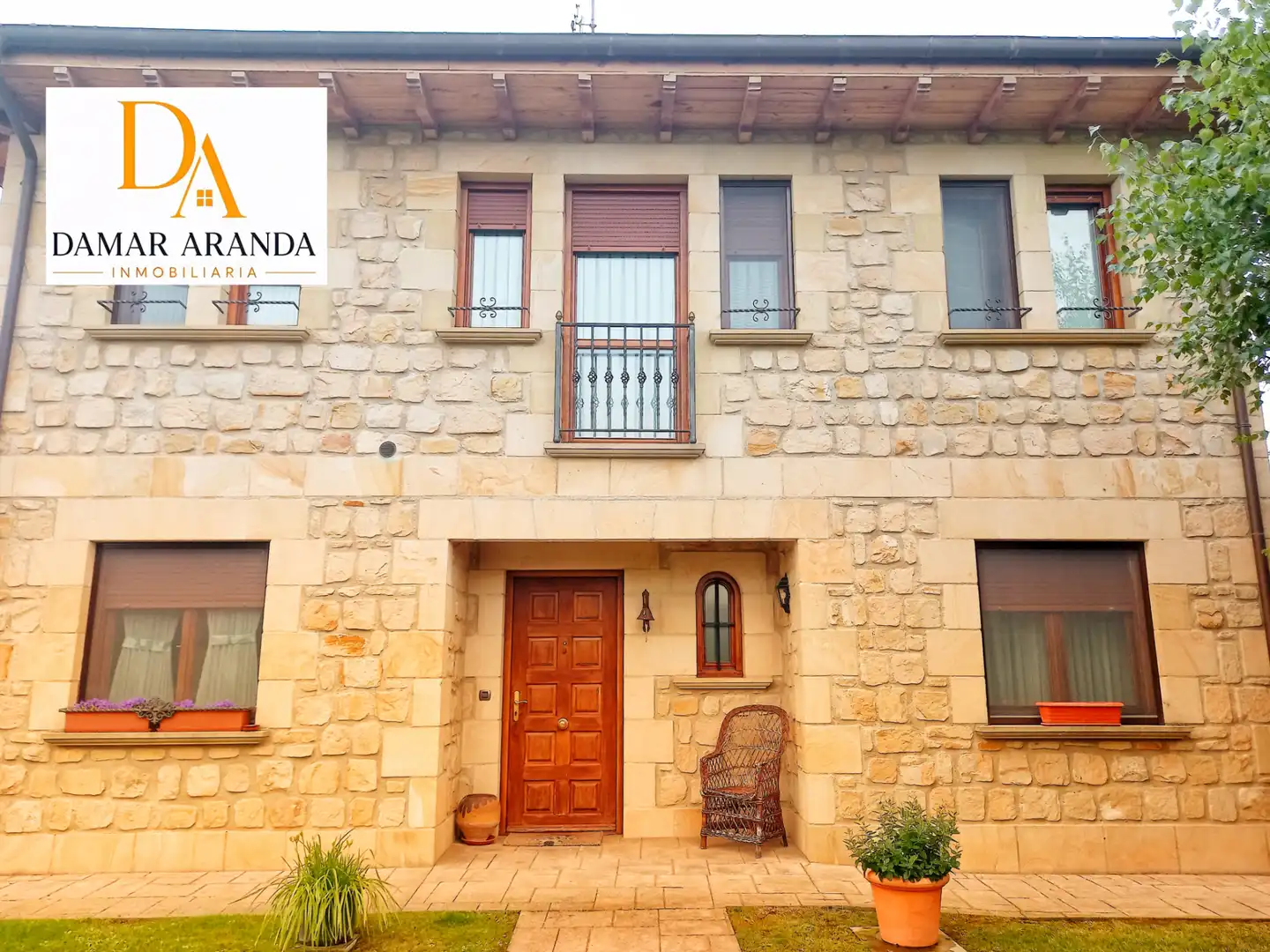 Casa con jardín en venta en N/A 16