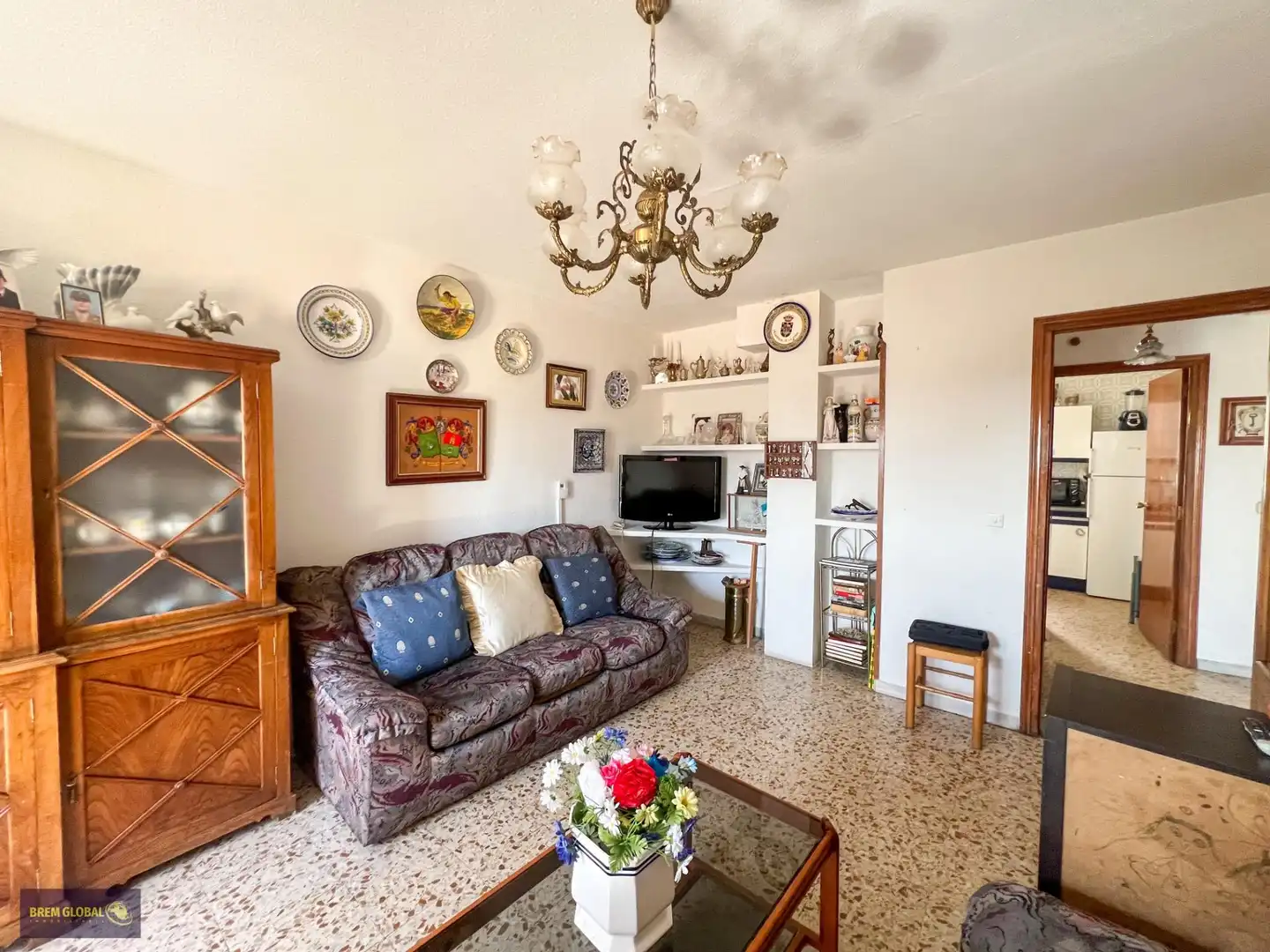 Sala d'estar de Casa adosada en venda en Bustarviejo amb Calefacció, Terrassa i Balcó