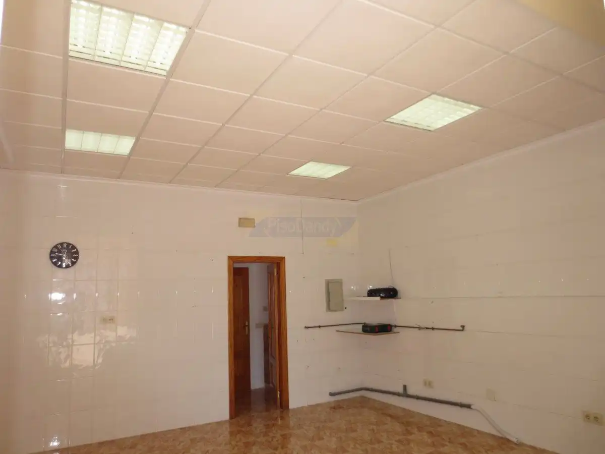 Geschaftsraum zur Miete in Murcia