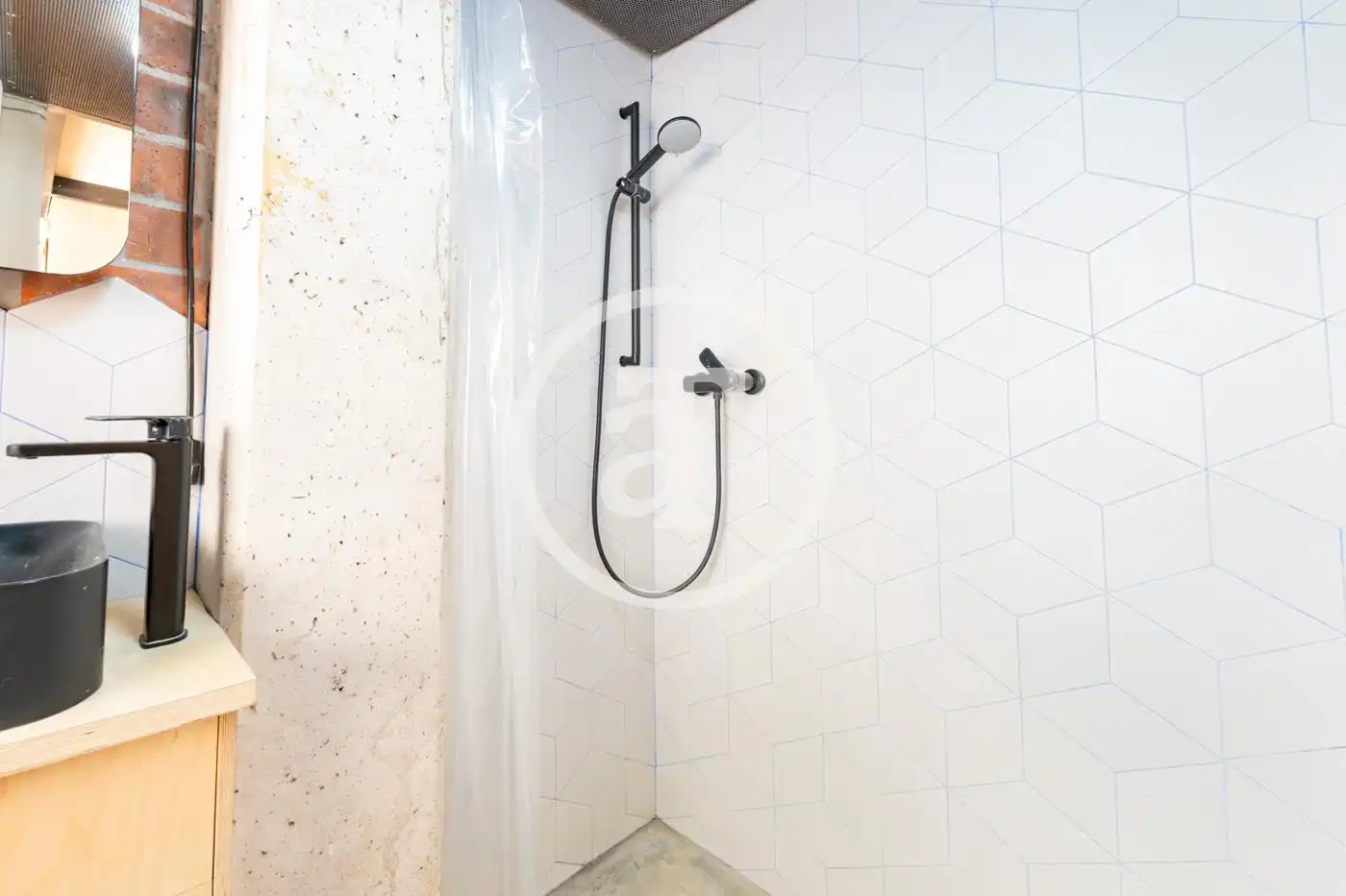 Baño de Dúplex de alquiler en Madrid con Calefacción, Amueblado y Horno