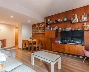 Living room of Flat for sale in  Madrid Capital  with Heating, Terrace and Storage room