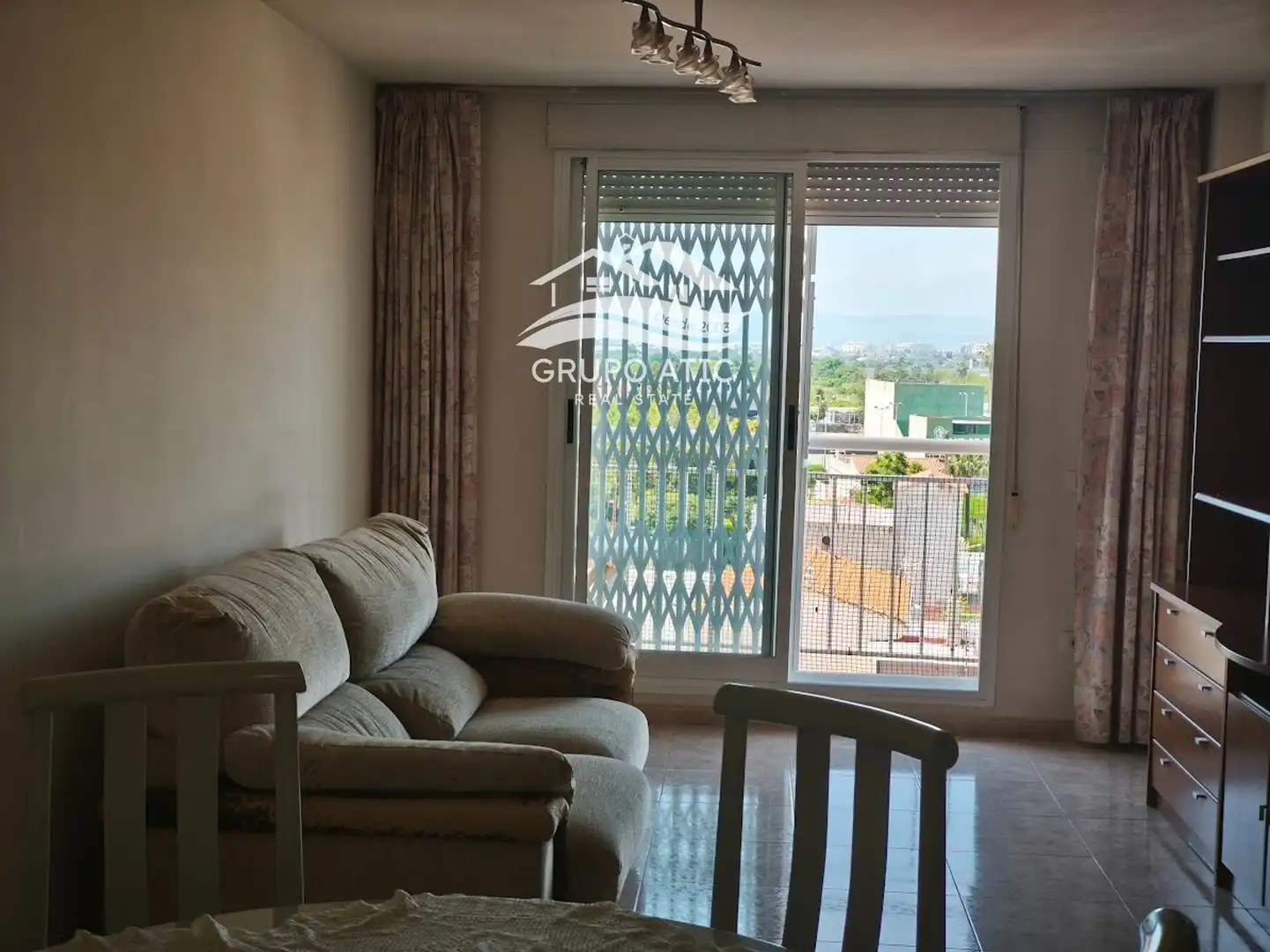 Sala de estar de Apartamento en venta en Burriana / Borriana con Calefacción, Terraza y Amueblado