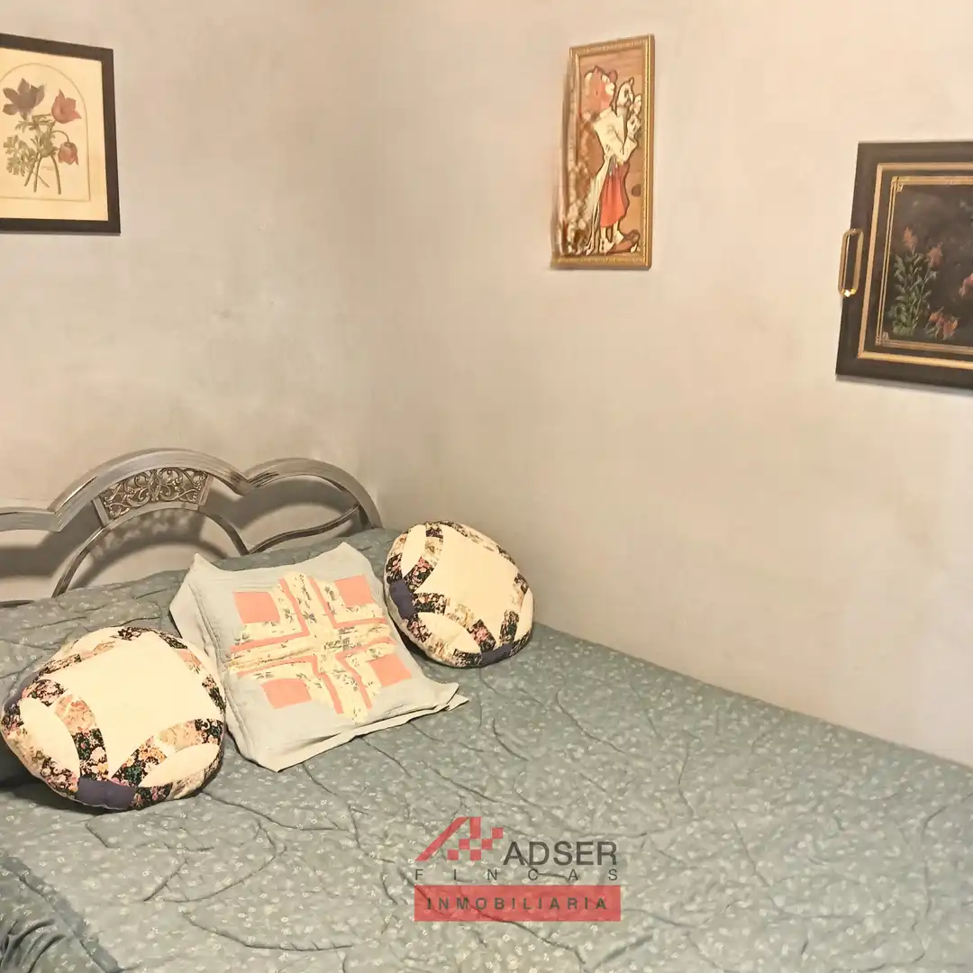 Dormitori de Casa o xalet en venda en Villoslada de Cameros amb Calefacció i Moblat