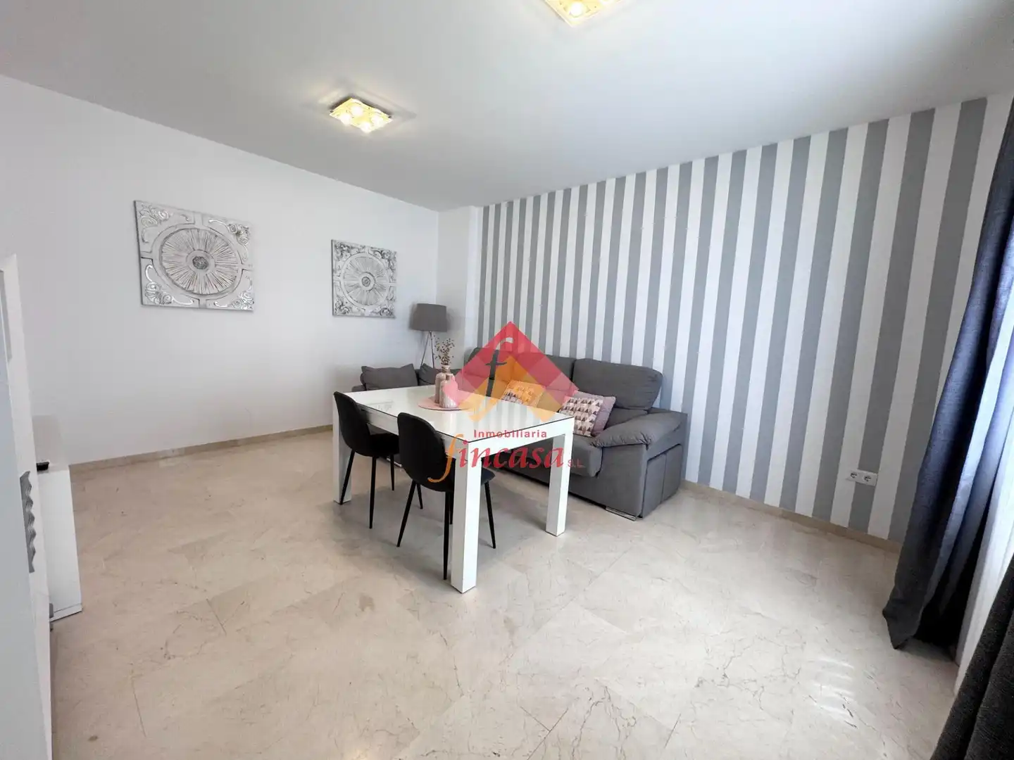 Sala d'estar de Pis de lloguer en Ronda amb Moblat