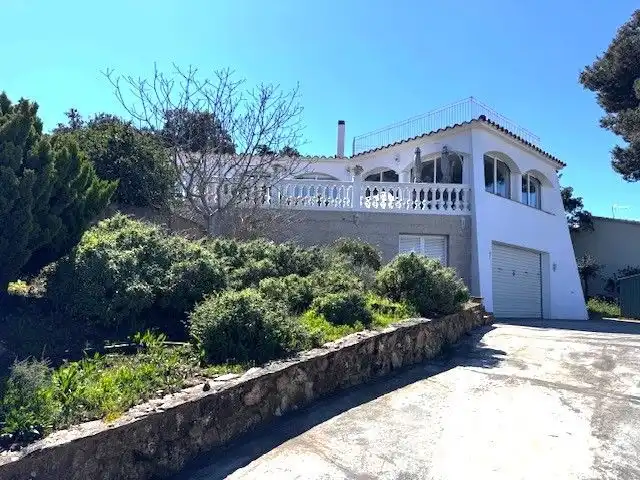 House with garden for sale in Pals