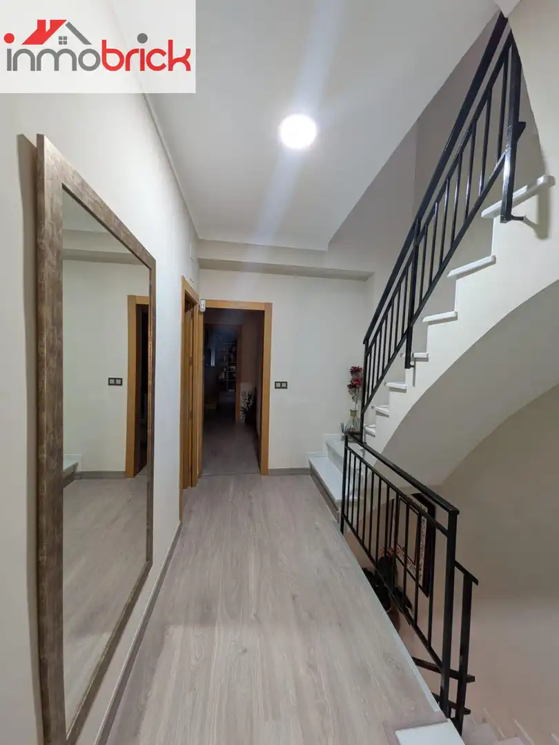 Houses for sale in Aguilar de la Frontera  with Air Conditioner and Terrace