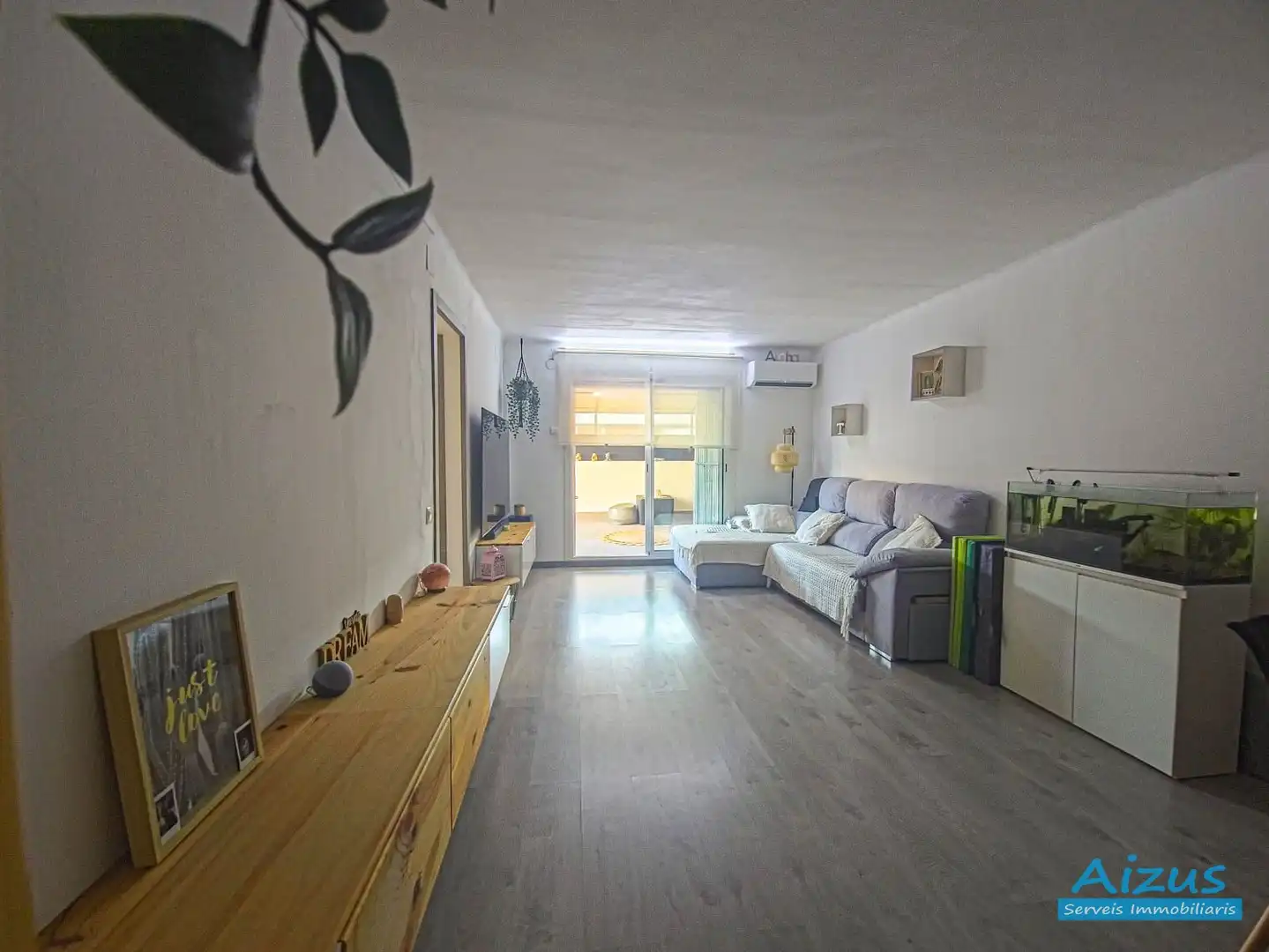 Sala de estar de Ático en venta en Ripollet con Aire acondicionado, Parquet y Terraza