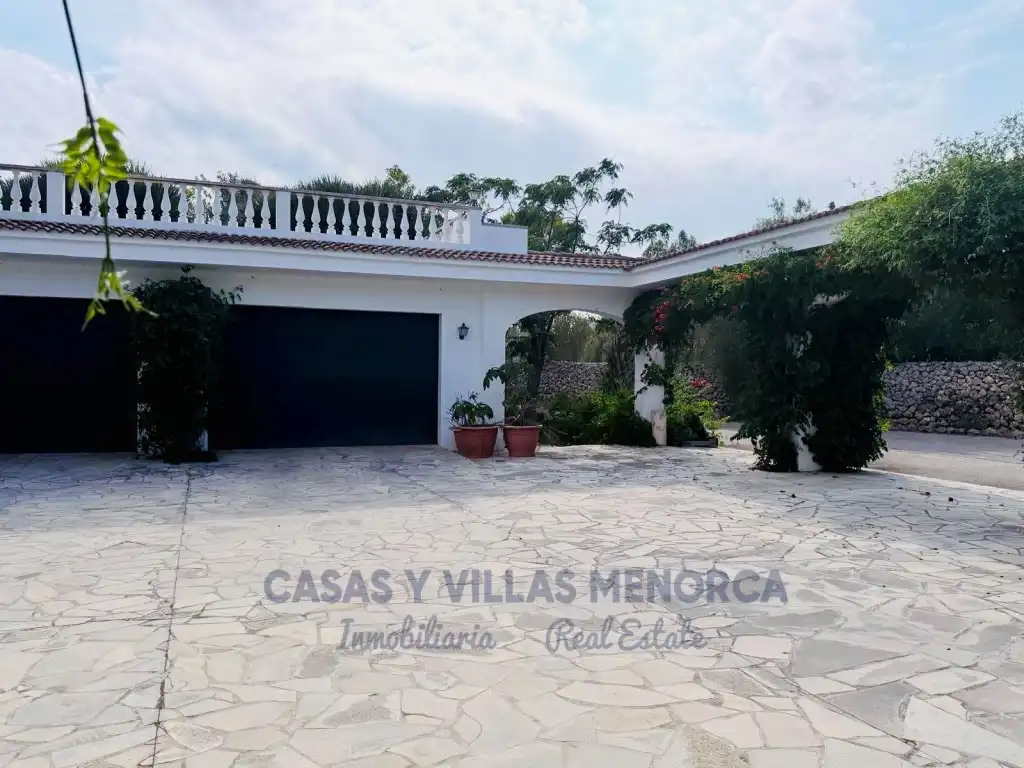 Vista exterior de Finca rústica en venda en Sant Lluís