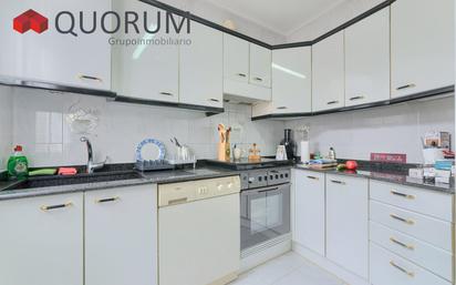 Kitchen of Flat for sale in Barakaldo 