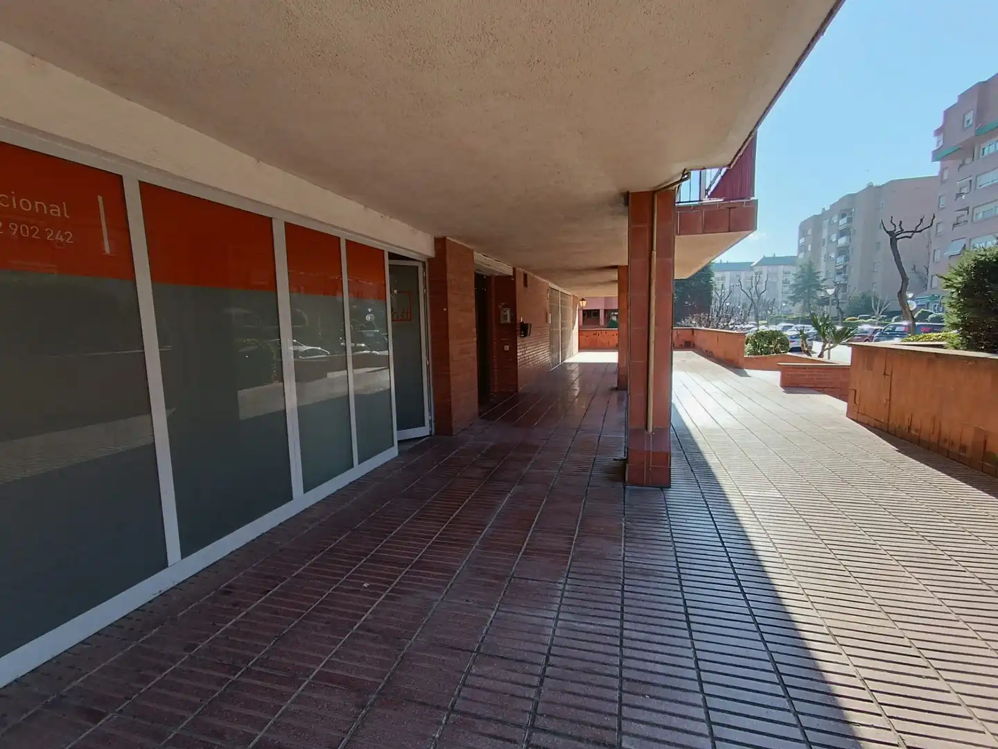 Local comercial en venta en Carrer Sant Esteve Sesrovires