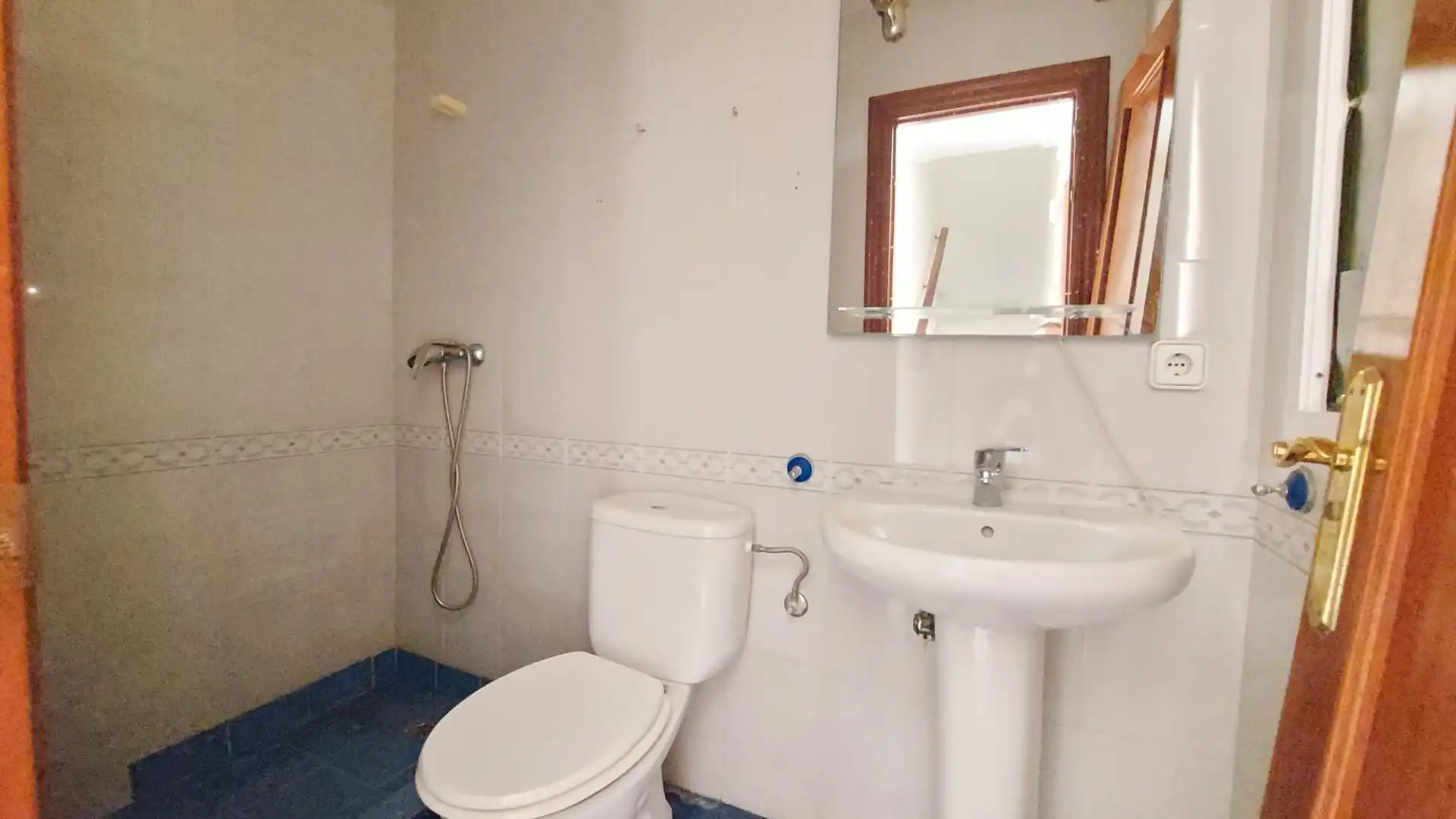 Bathroom of Houses for sale in El Ejido