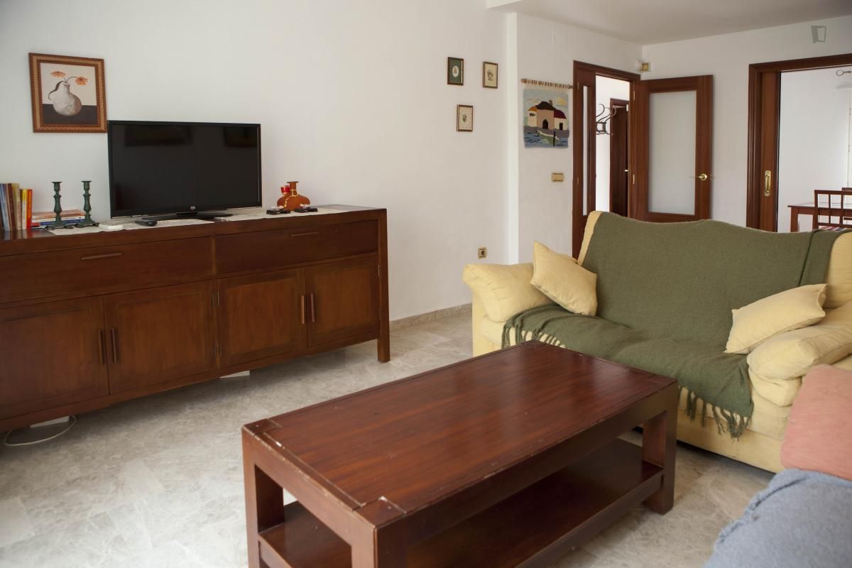 House or chalet to rent in Puertas del sur - Guadabajaque