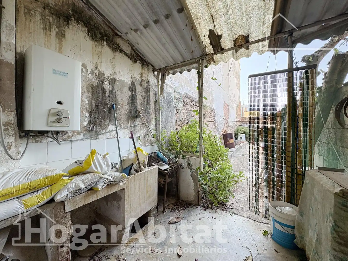Terrace of Houses for sale in Tavernes de la Valldigna  with Terrace