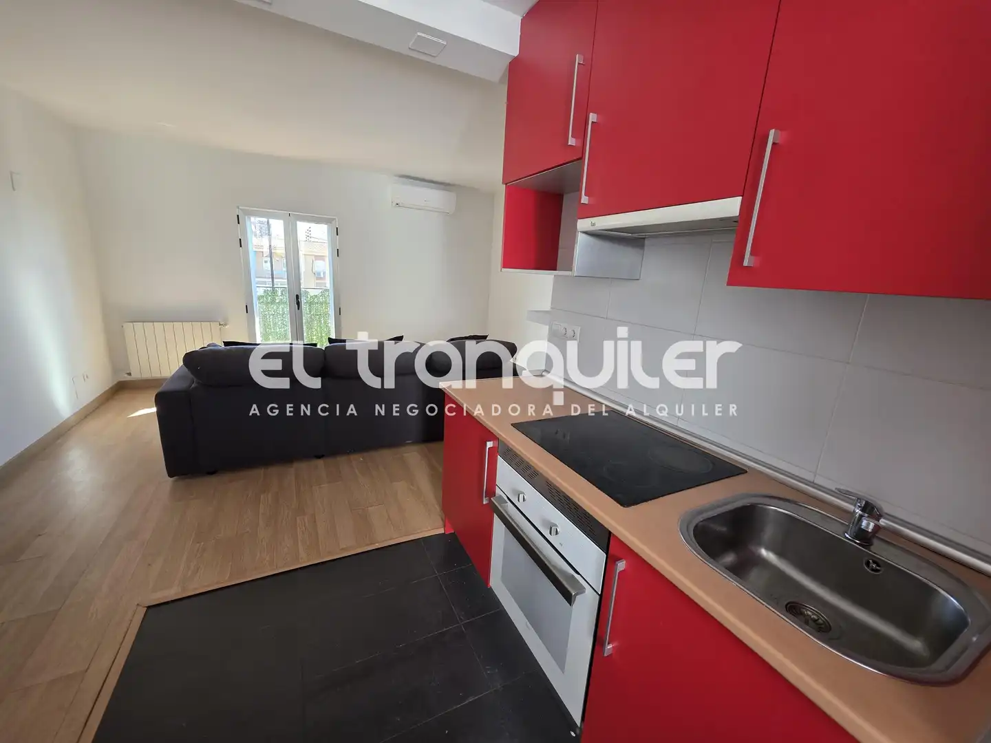 Kitchen of Flat for rent in Madrid  with Air Conditioner, Parquet flooring and Terrace