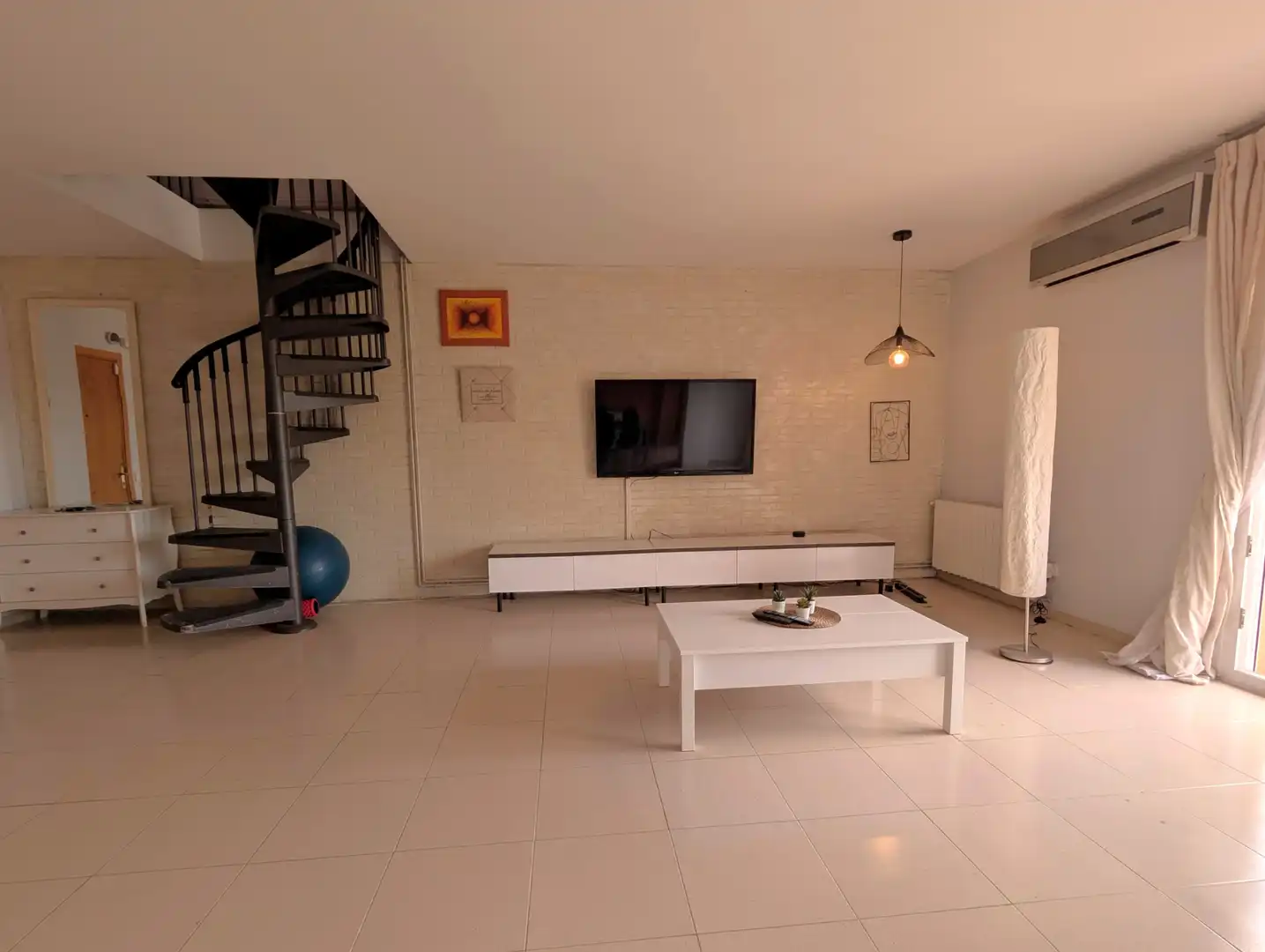 Sala d'estar de Dúplex en venda en Santa Cristina d'Aro amb Aire condicionat, Calefacció i Terrassa