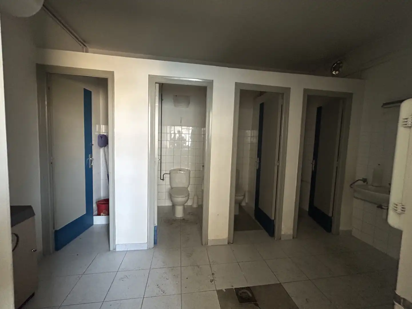 Bany de Nau industrial de lloguer en Barberà del Vallès