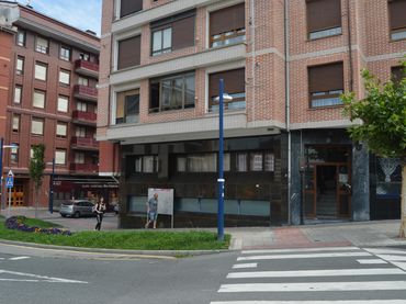 Locale commerciale in vendita a C/ Egetiaga Uribarri Kalea