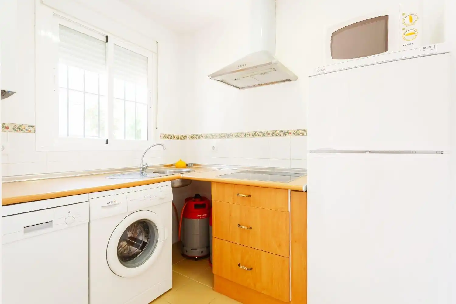 Apartamento con terraza en venta en Las Palmeras - Dehesilla, imagen 10