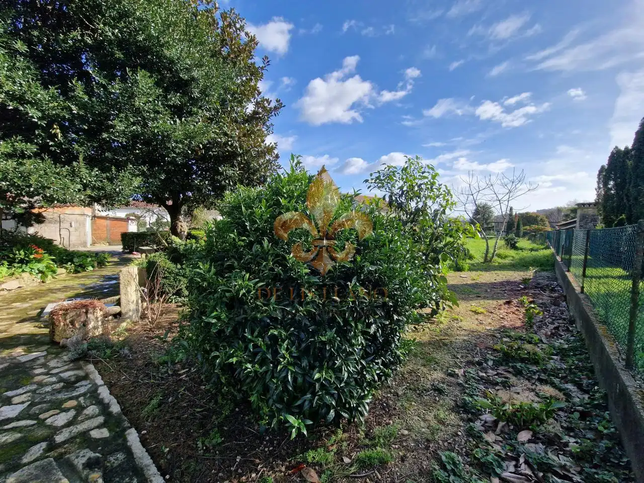 Casa o xalet en venda en O Rosal   amb Calefacció, Jardí privat i Terrassa