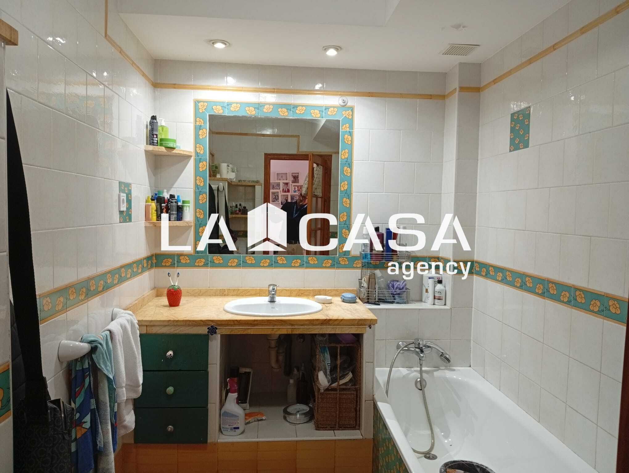 House or chalet for sale in Algeciras  with Terrace and Storage room