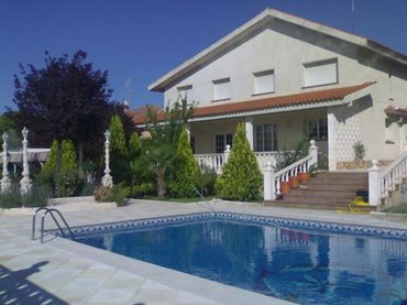 Pis amb piscina de lloguer a Calle Guadiana