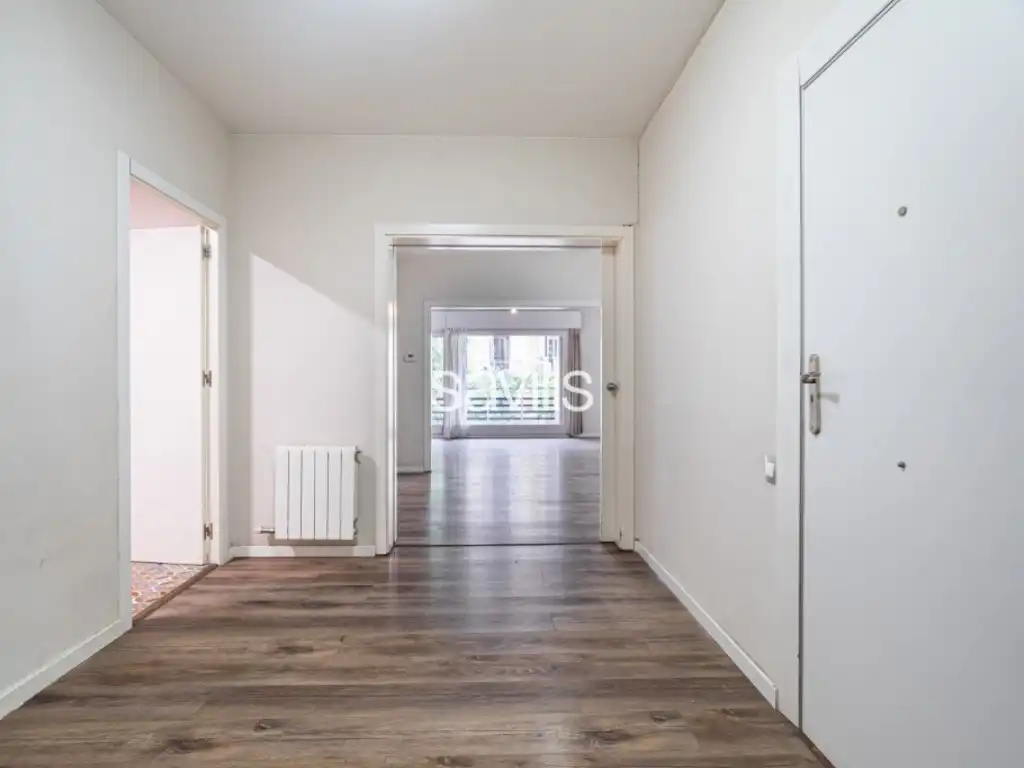Apartamento en venta en Barcelona con Aire acondicionado, Horno y Balcón