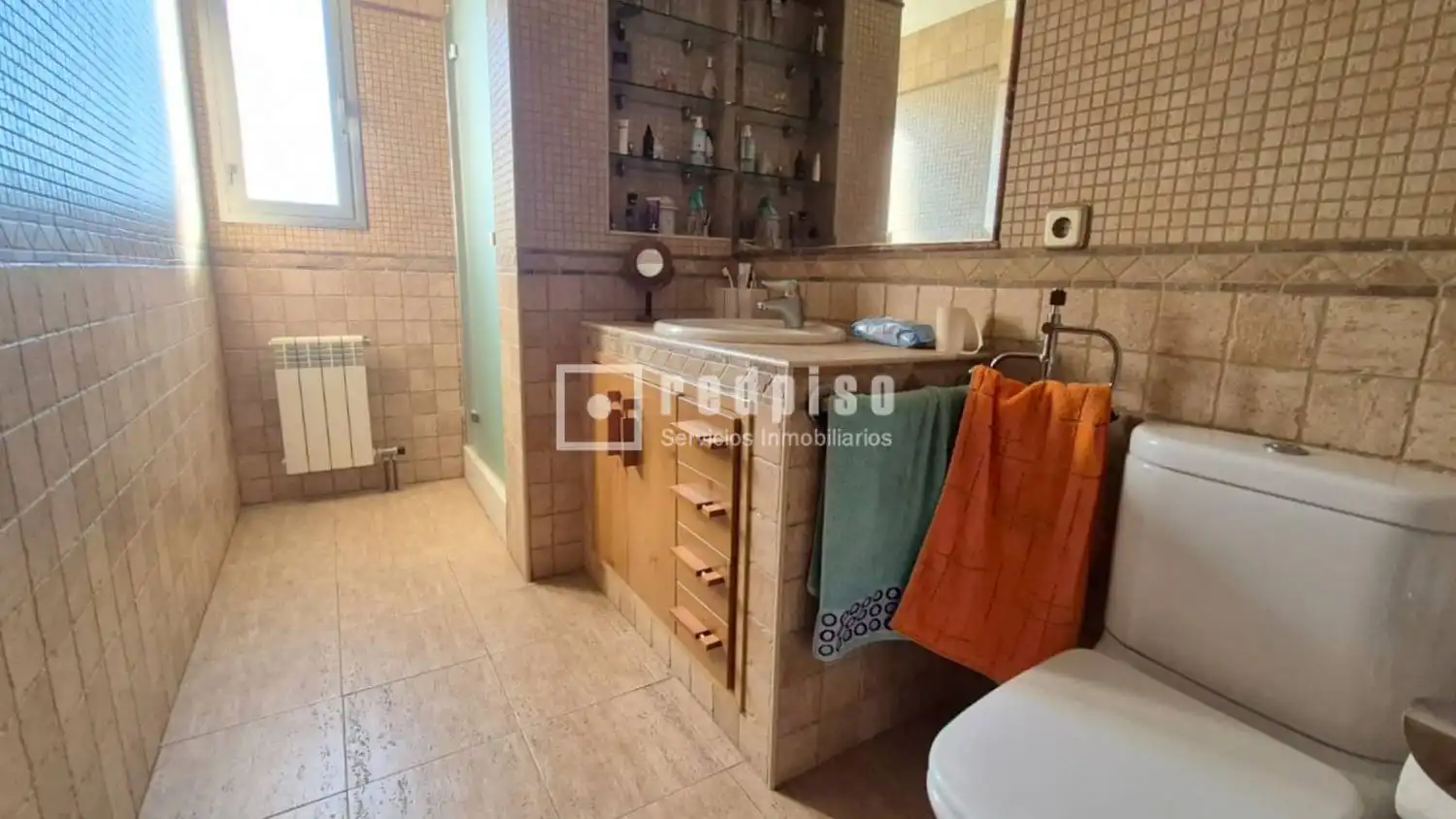 Bathroom of Houses for sale in Getafe  with Air Conditioner, Heating and Parquet flooring