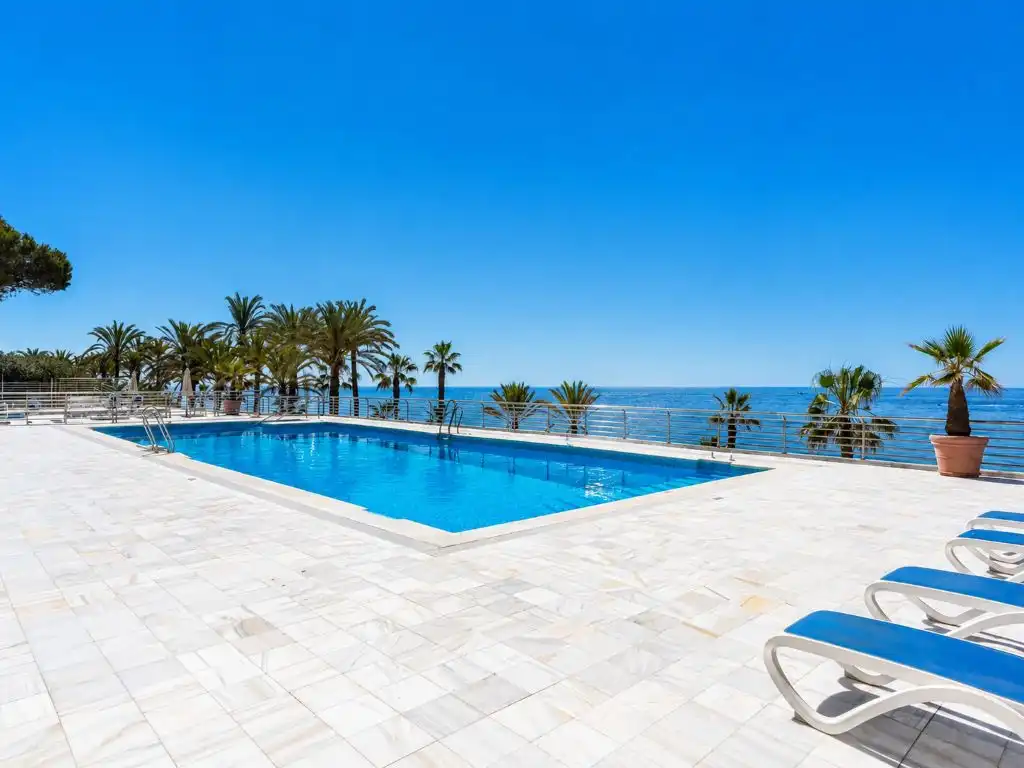 Piscina de Apartamento en venta en Marbella con Aire acondicionado, Calefacción y Trastero