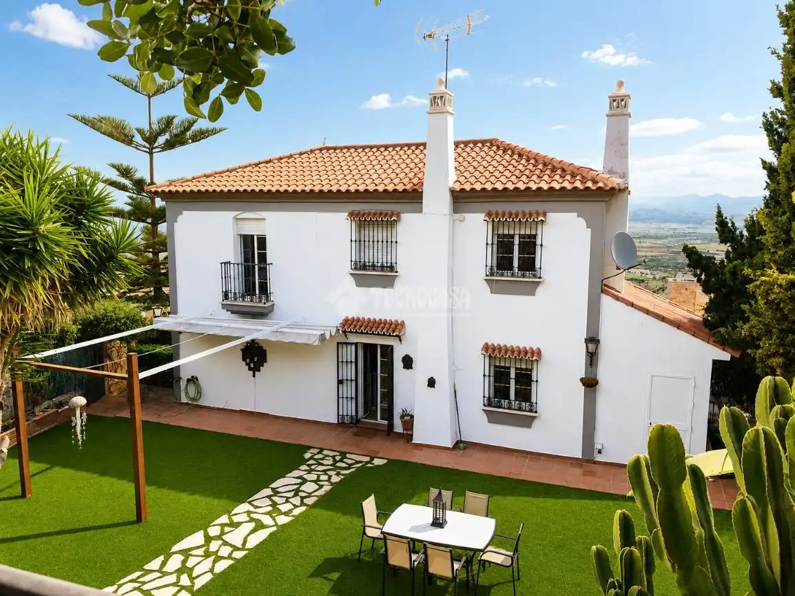 Casa o xalet en venda a Manantiales - Lagar - Cortijo
