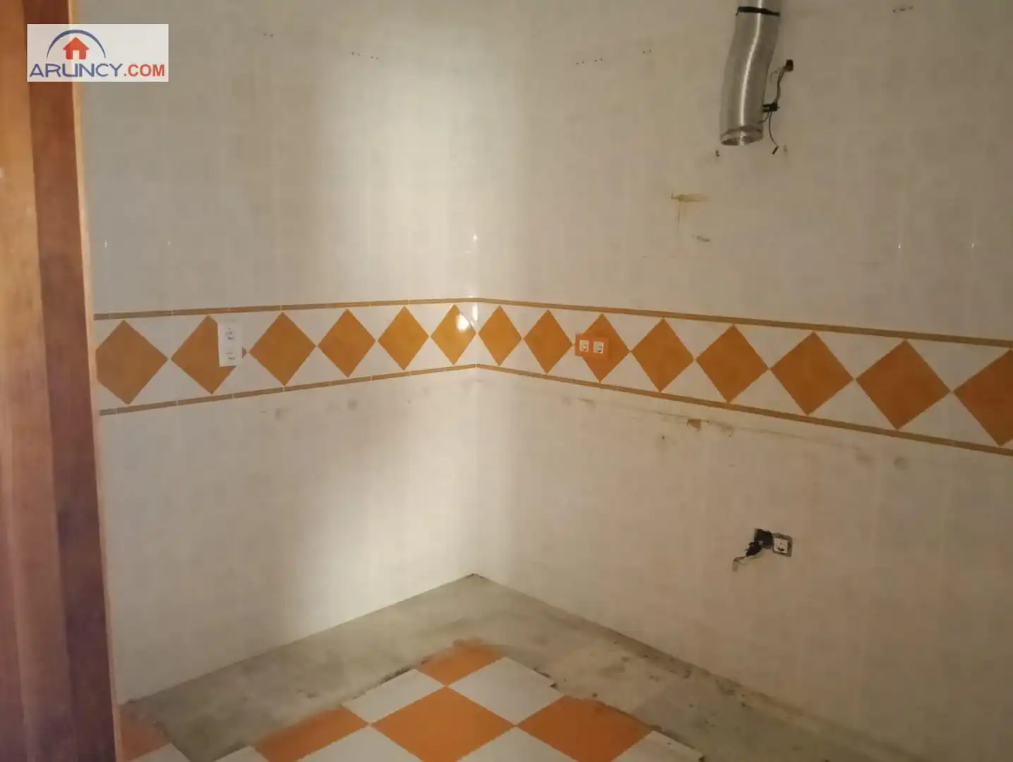 Bathroom of Flat for sale in Villaverde del Río  with Terrace