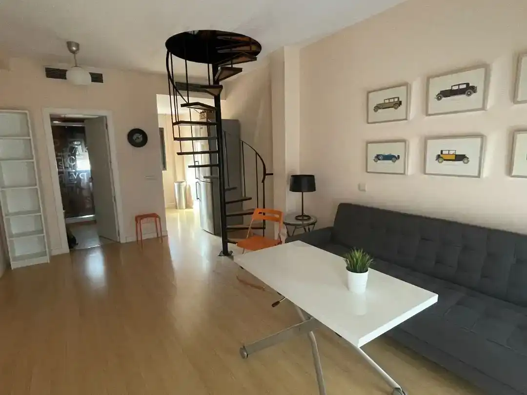 Wohnzimmer von Wohnung zur Miete in  Madrid Capital mit Klimaanlage