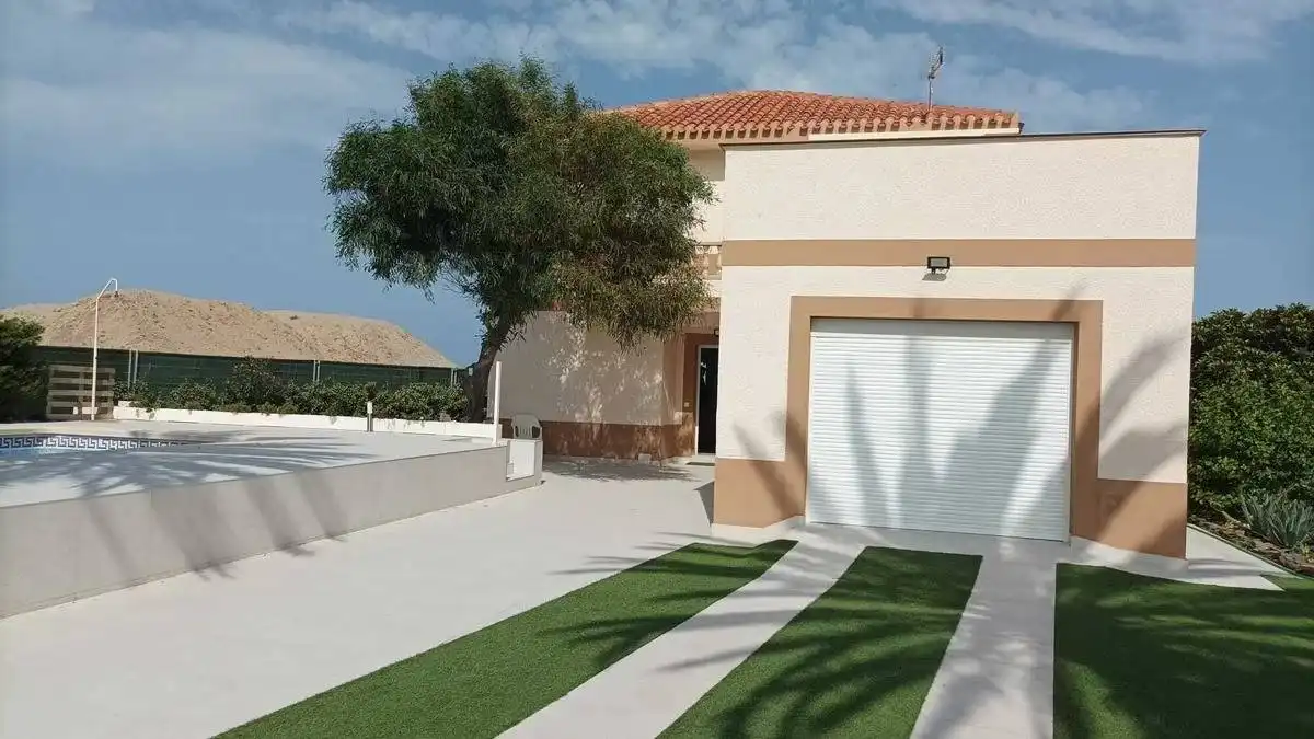 Vista exterior de Casa o chalet en venta en Cartagena con Jardín privado, Terraza y Piscina