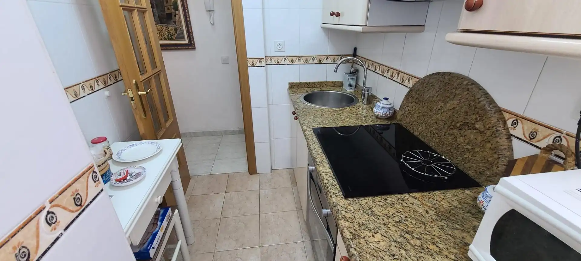 Cuina de Apartament en venda en Madrid amb Calefacció