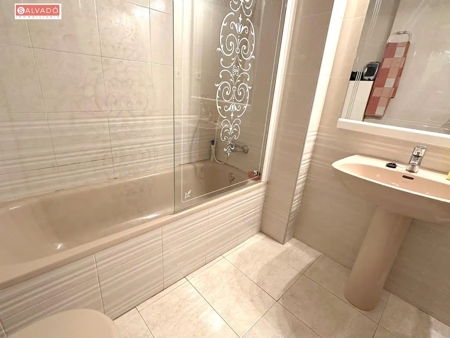Baño de Planta baja en venta en Calafell con Terraza, Trastero y Amueblado