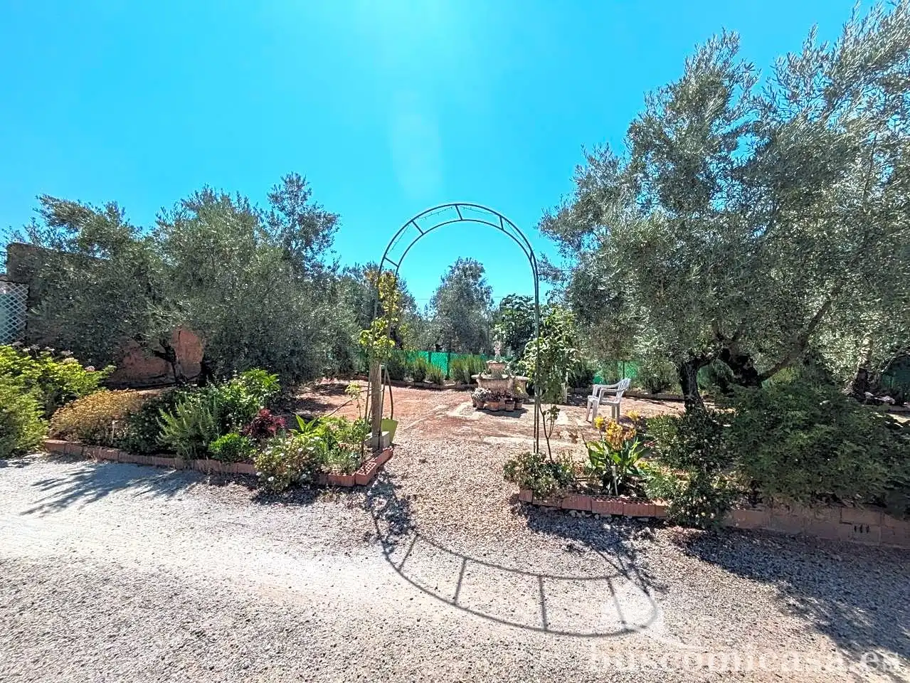 Jardí de Casa o xalet en venda en Linares amb Aire condicionat, Jardí privat i Traster