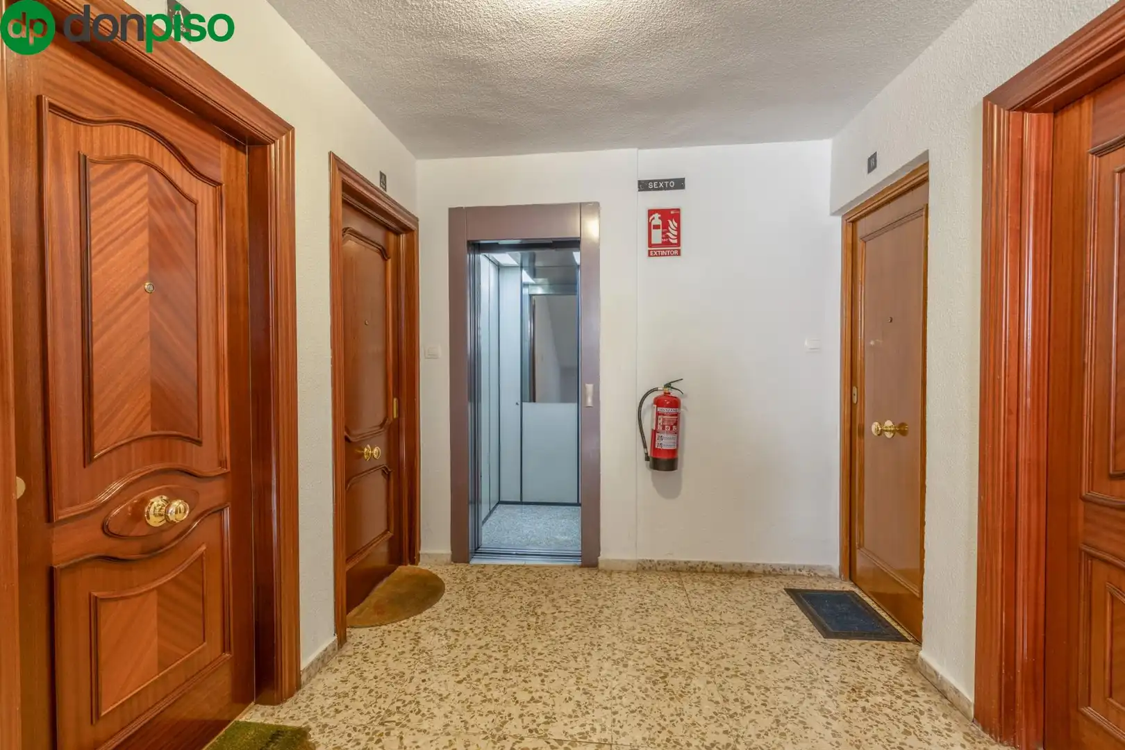 Piso en venta en Calle ALMUÑECAR, 4, Barrio de Zaidín